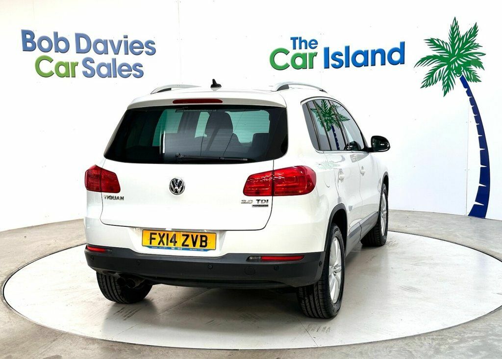 Volkswagen Tiguan Suv  #9