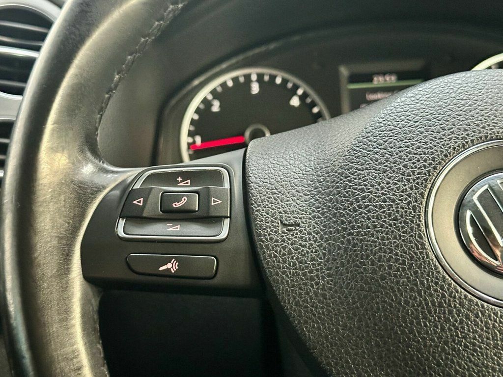 Volkswagen Tiguan Suv  #20