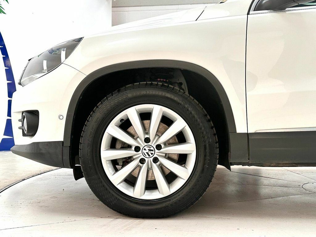 Volkswagen Tiguan Suv  #12