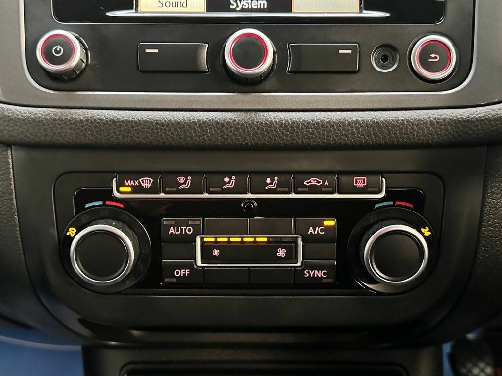 Volkswagen Tiguan Suv  #23