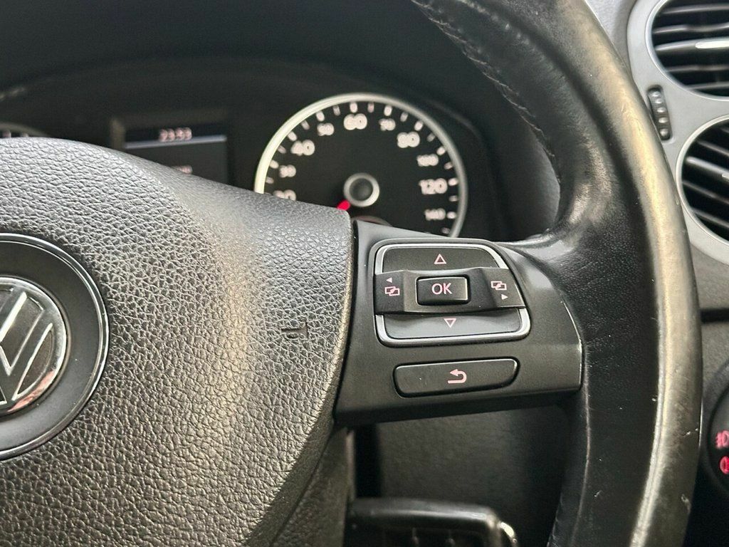 Volkswagen Tiguan Suv  #21