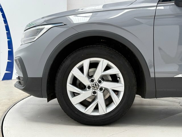 Volkswagen Tiguan 1.5 Tsi White #9