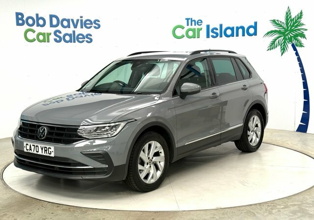 Volkswagen Tiguan Tsi Life Suv Grey #3