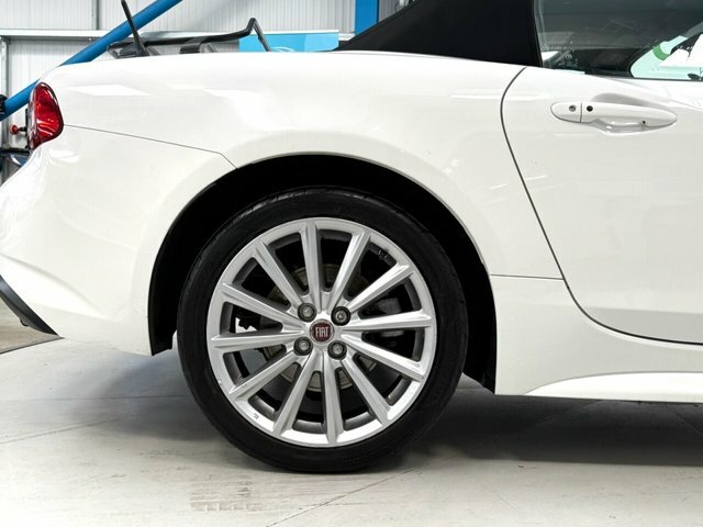 Fiat 124 Spider 1.4 Multiair Lusso Convertible Euro 6 Red #14