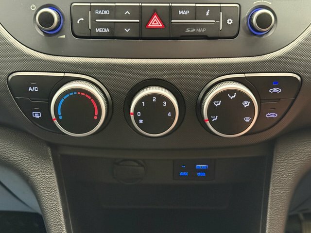 Hyundai I10 1.2 Premium Se Hatchback Euro 6 8 Blue #24