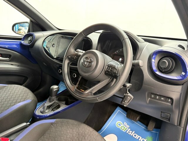 Toyota Aygo X Vvt-i Edge Hatchback Blue #3