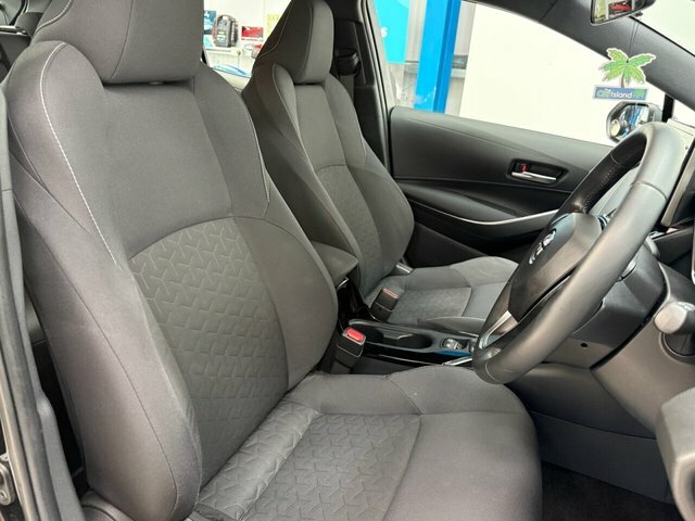 Toyota Corolla 1.8 Vvt-h Icon Cvt Euro 6 Ss White #16