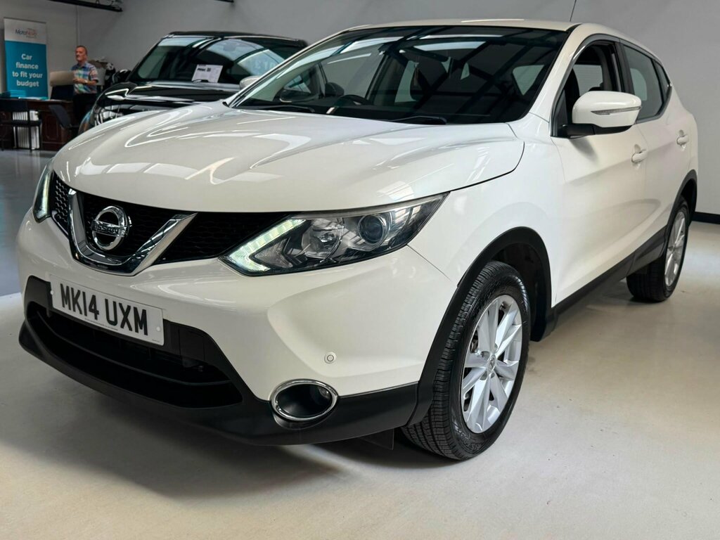 Nissan Qashqai Hatchback Black #7