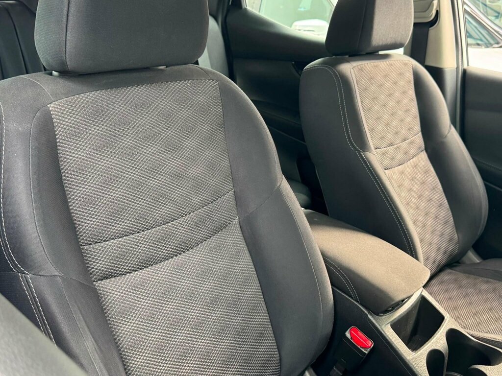 Nissan Qashqai Hatchback Black #19