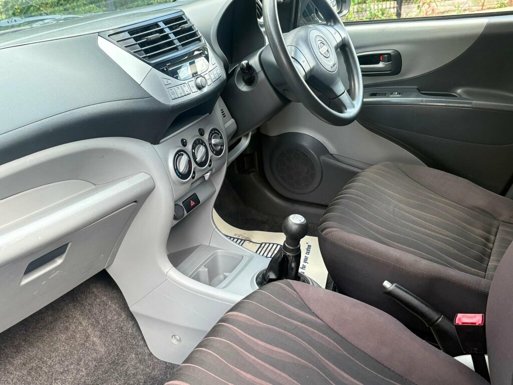 Nissan Pixo N-tec 5-Door White #20