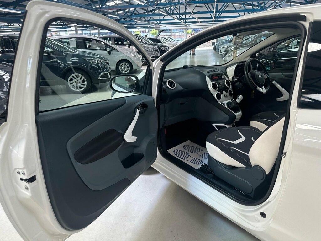 Ford KA Titanium 35 Taxpsensorsclean Mot Silver #33