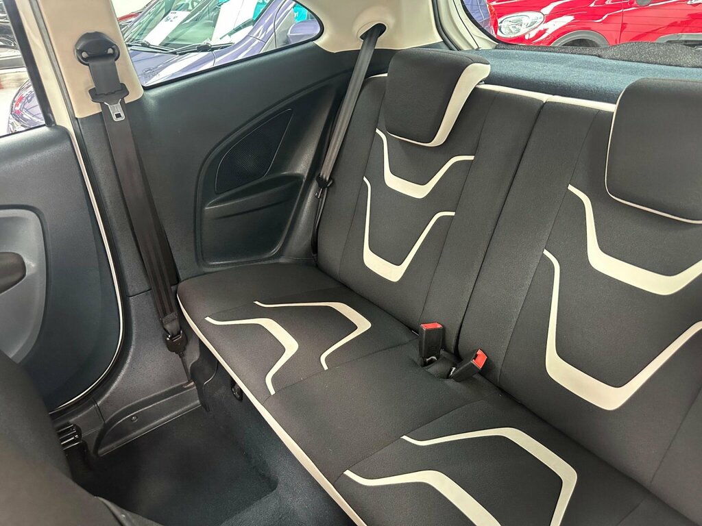 Ford KA Titanium 35 Taxpsensorsclean Mot Silver #30