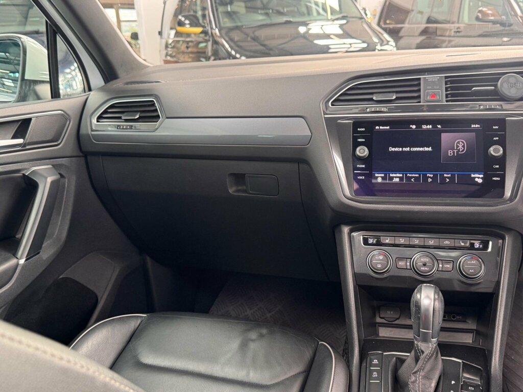 Volkswagen Tiguan 2.0 Tdi 150 4Motion Sel Grey #24