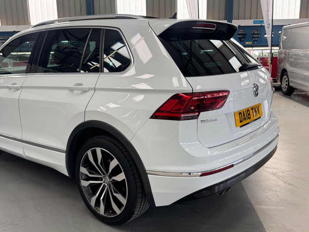 Volkswagen Tiguan 2.0 Tdi R-line Dsg Euro 6 Ss White #4