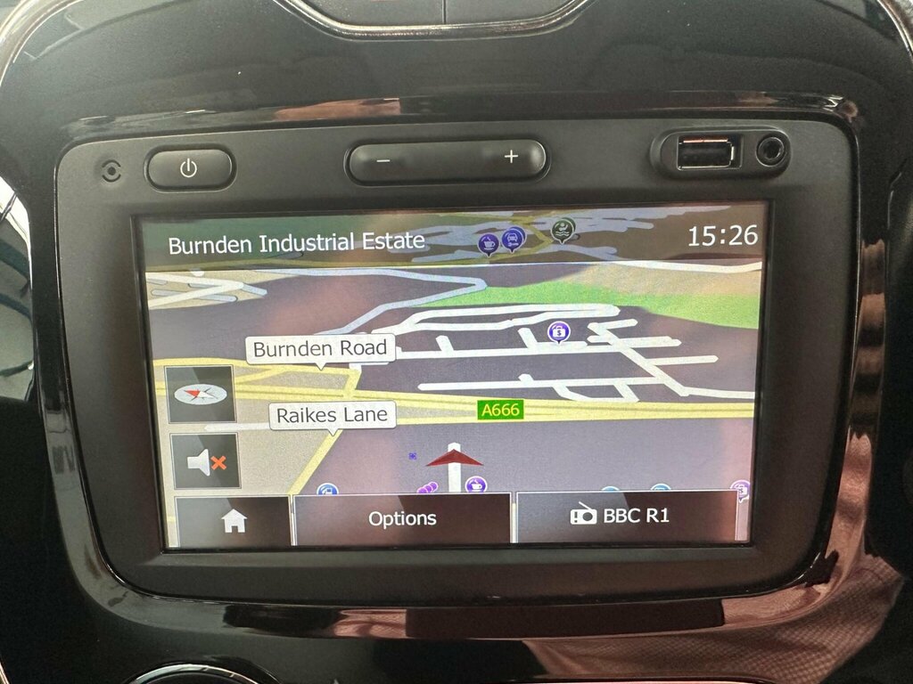 Renault Captur Media-nav Energy 1.4 - Main Dealer Prepared Beige #18