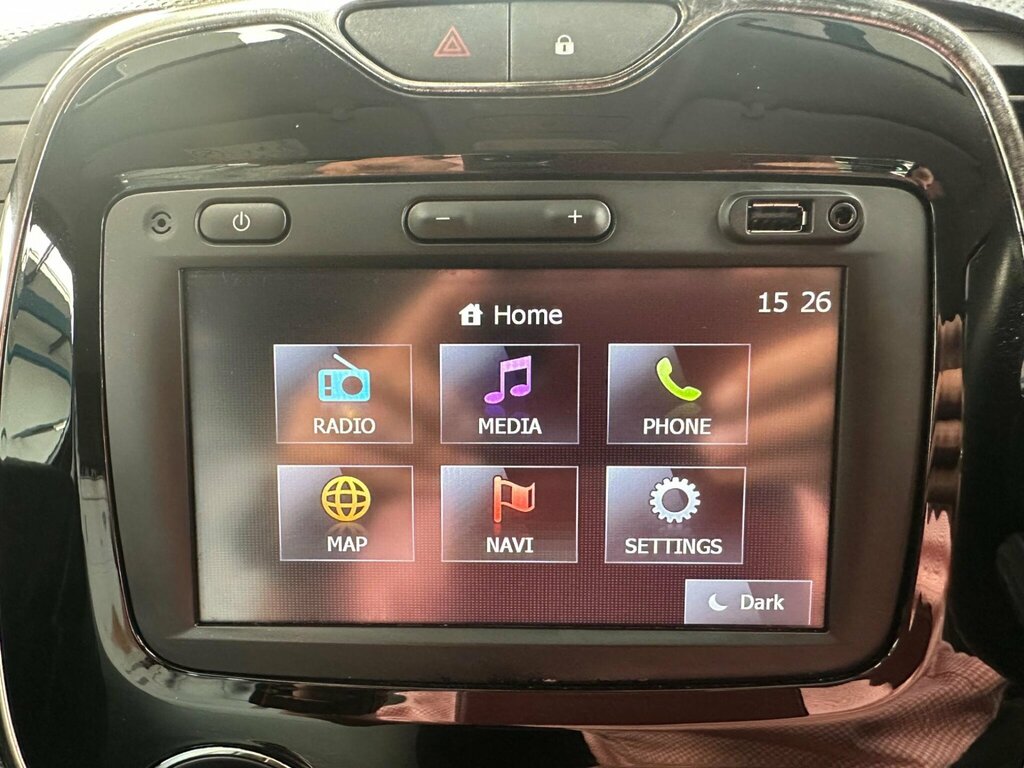 Renault Captur Media-nav Energy 1.4 - Main Dealer Prepared Beige #19