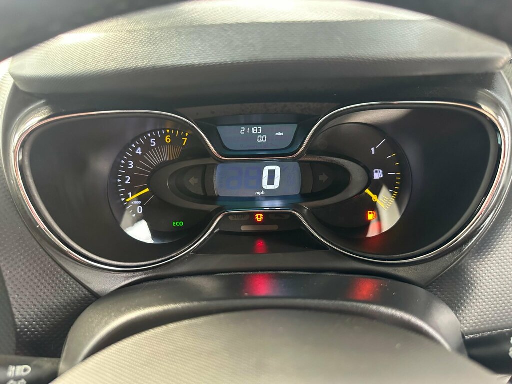 Renault Captur Media-nav Energy 1.4 - Main Dealer Prepared Beige #27