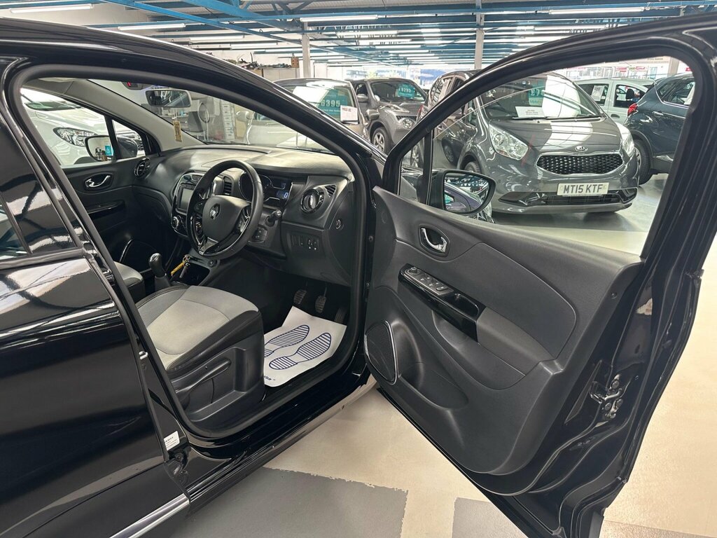 Renault Captur Media-nav Energy 1.4 - Main Dealer Prepared Beige #10