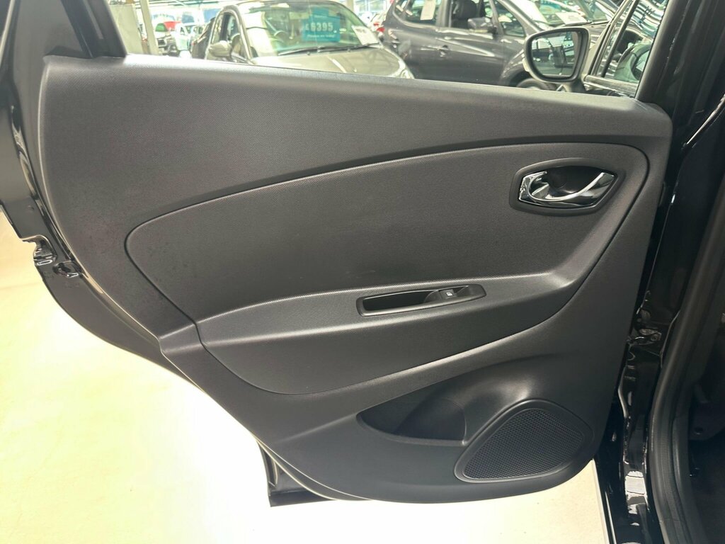 Renault Captur Media-nav Energy 1.4 - Main Dealer Prepared Beige #41