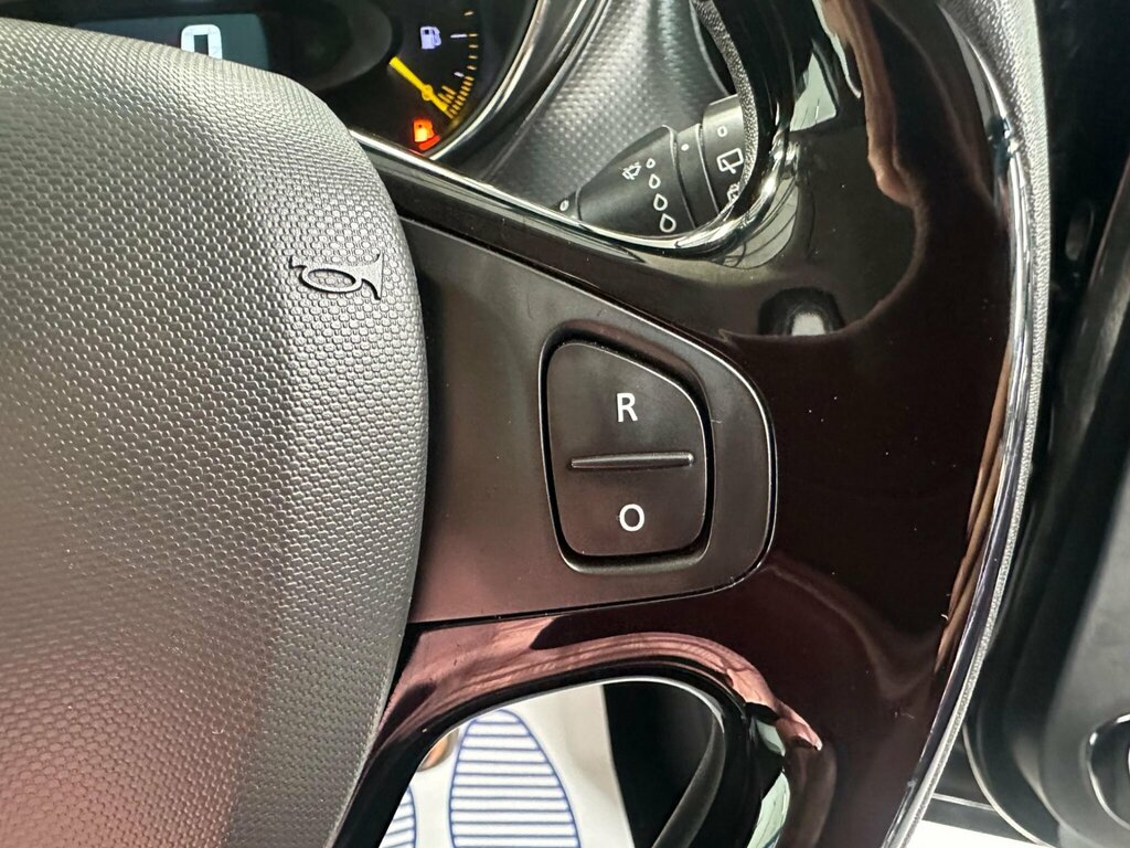 Renault Captur Media-nav Energy 1.4 - Main Dealer Prepared Beige #24