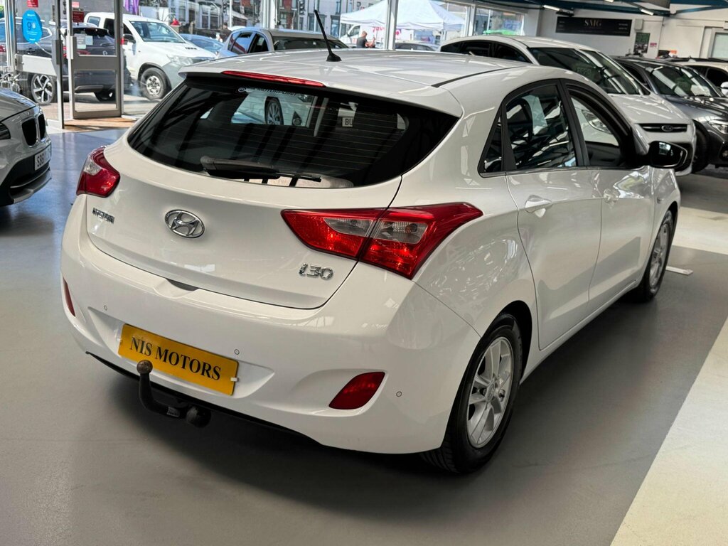 Hyundai I30 1.6 Crdi Se Business Edition Blue Drive 109 Bhp Blue #15