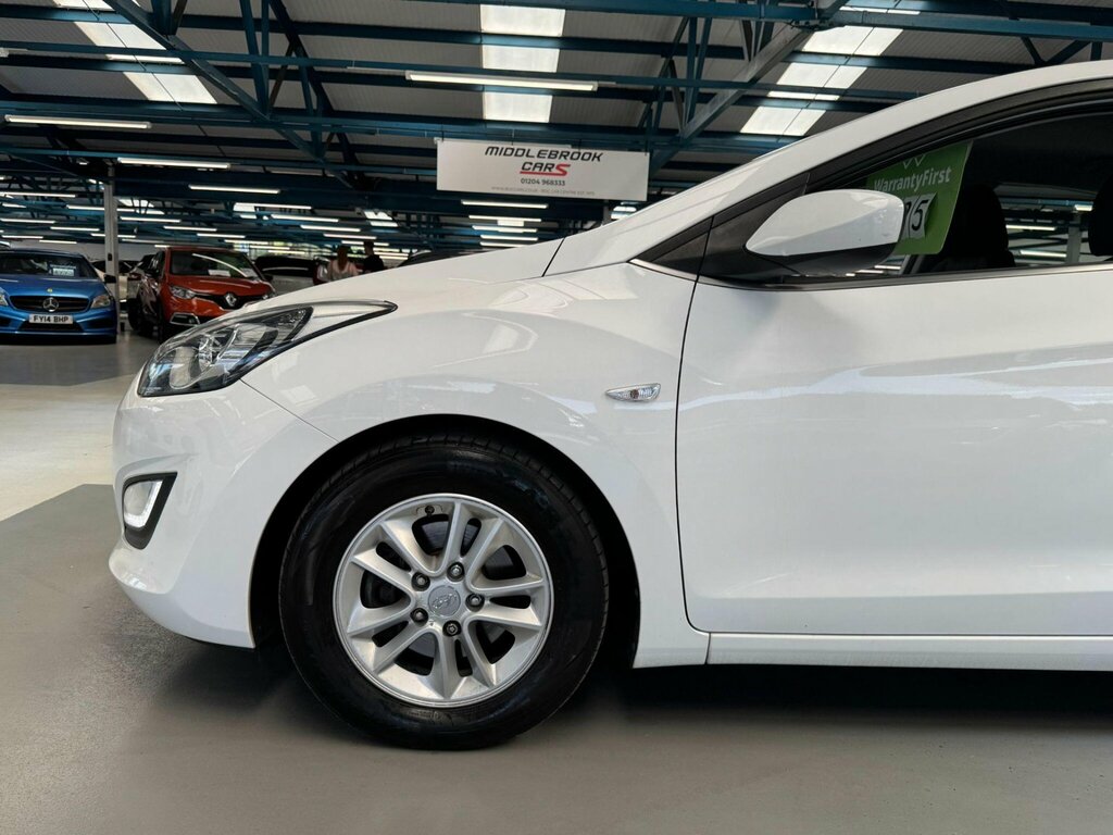 Hyundai I30 1.6 Crdi Se Business Edition Blue Drive 109 Bhp Blue #9