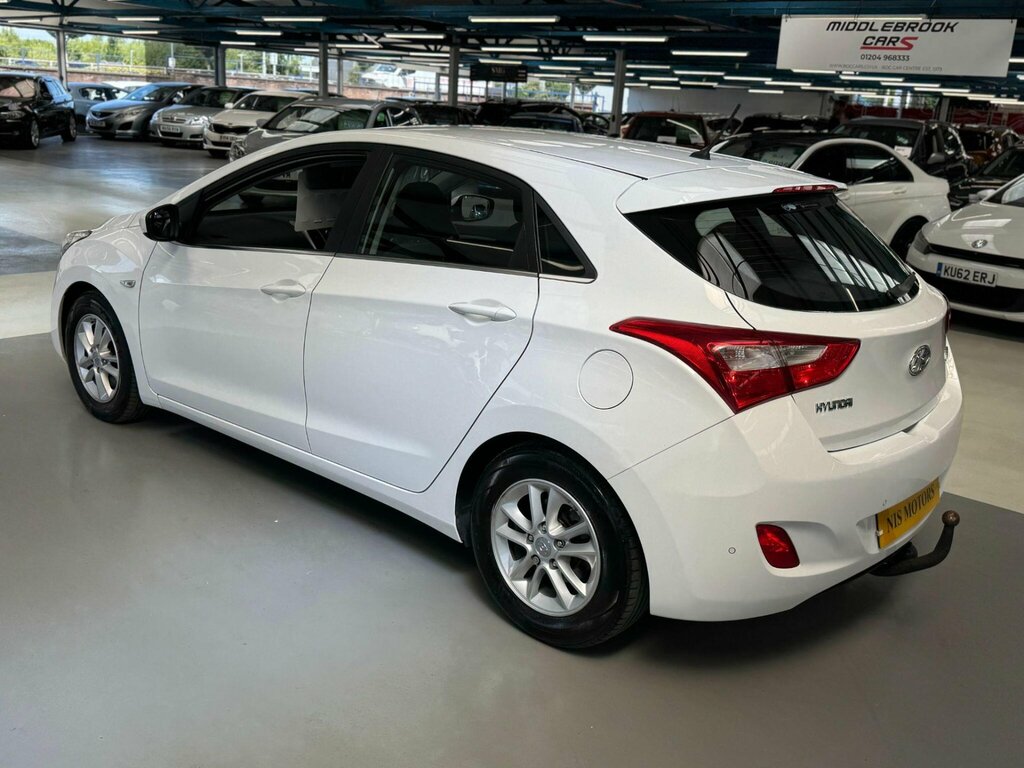 Hyundai I30 1.6 Crdi Se Business Edition Blue Drive 109 Bhp Blue #12