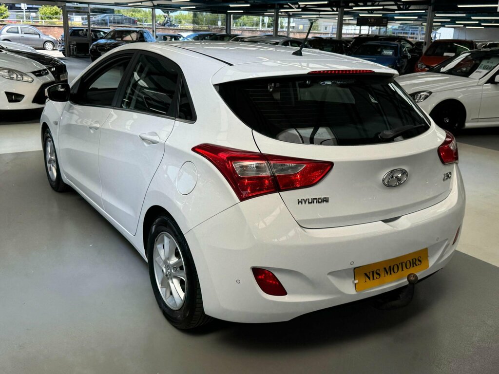 Hyundai I30 1.6 Crdi Se Business Edition Blue Drive 109 Bhp Blue #13