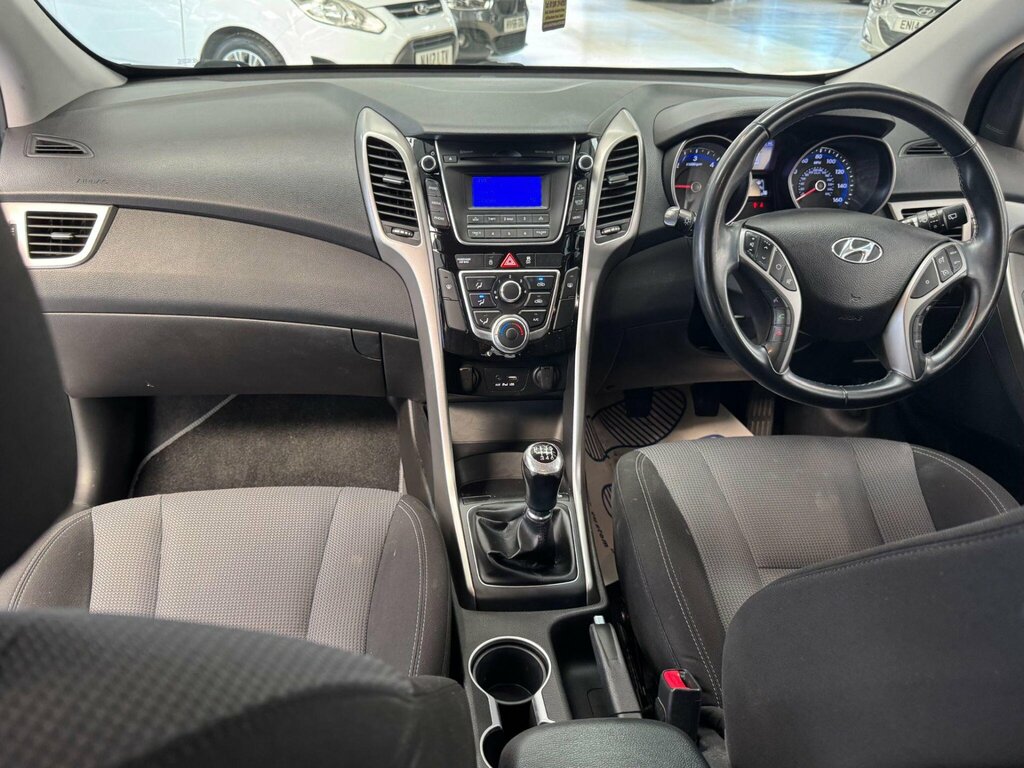 Hyundai I30 1.6 Crdi Se Business Edition Blue Drive 109 Bhp Blue #22