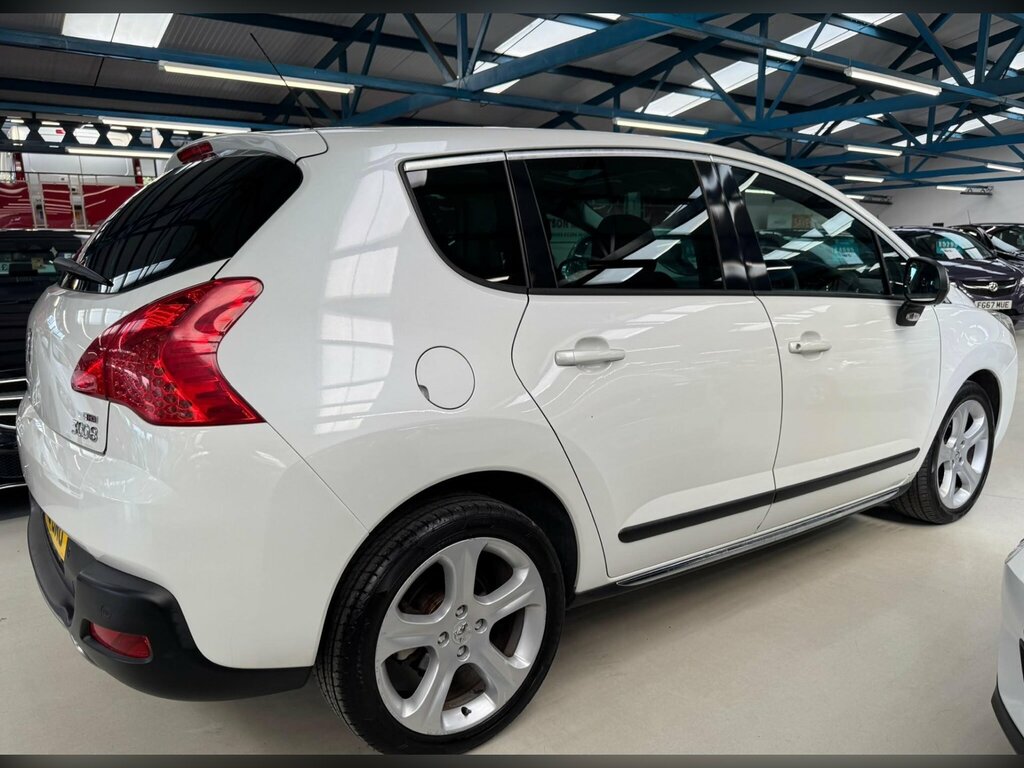 Peugeot 3008 1.6 Hdi 112 Exclusive Red #17