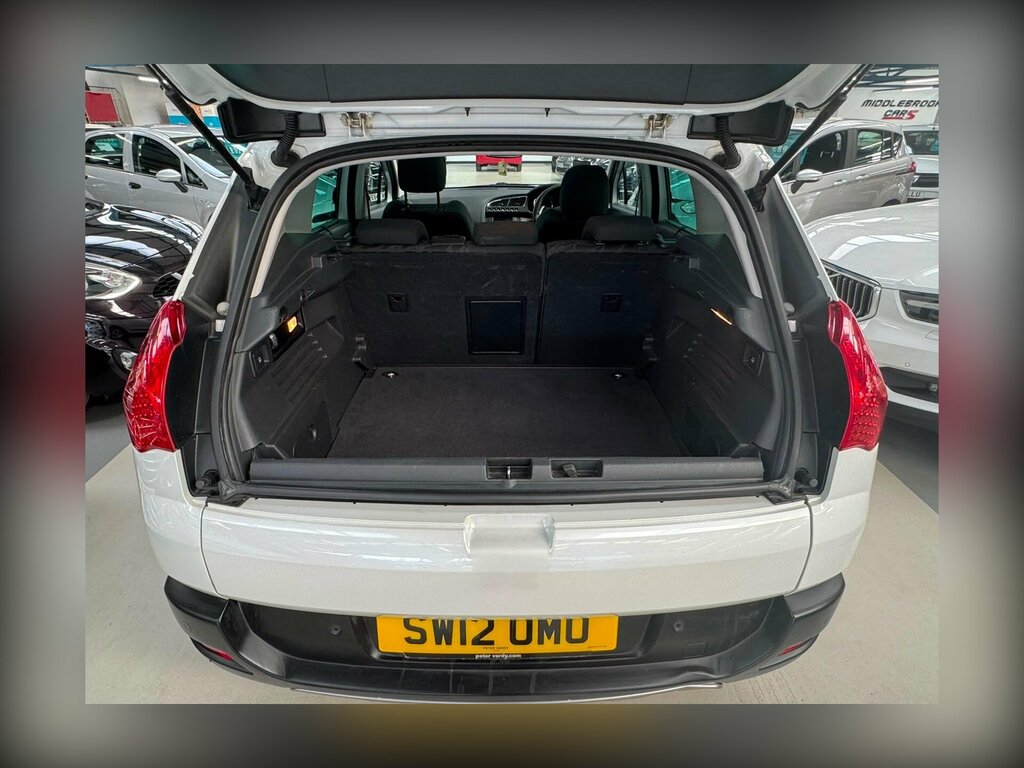 Peugeot 3008 1.6 Hdi 112 Exclusive Red #37