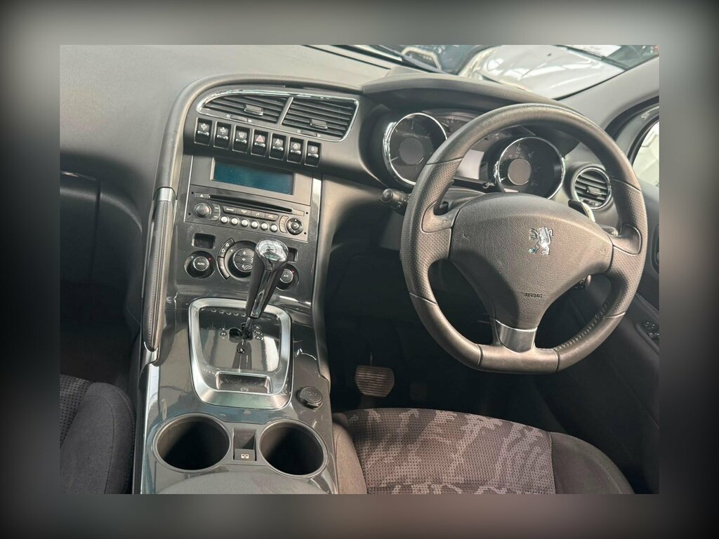 Peugeot 3008 1.6 Hdi 112 Exclusive Red #22