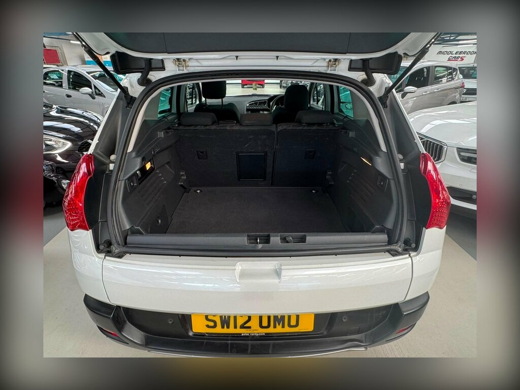 Peugeot 3008 1.6 Hdi 112 Exclusive Red #38
