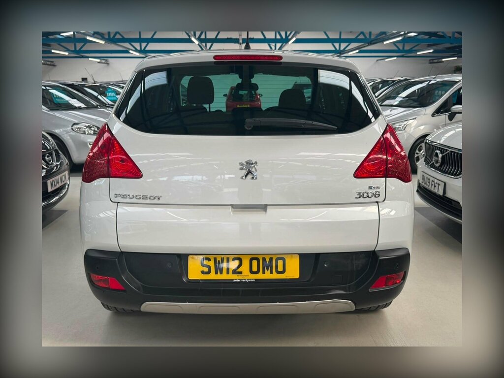 Peugeot 3008 1.6 Hdi 112 Exclusive Red #14