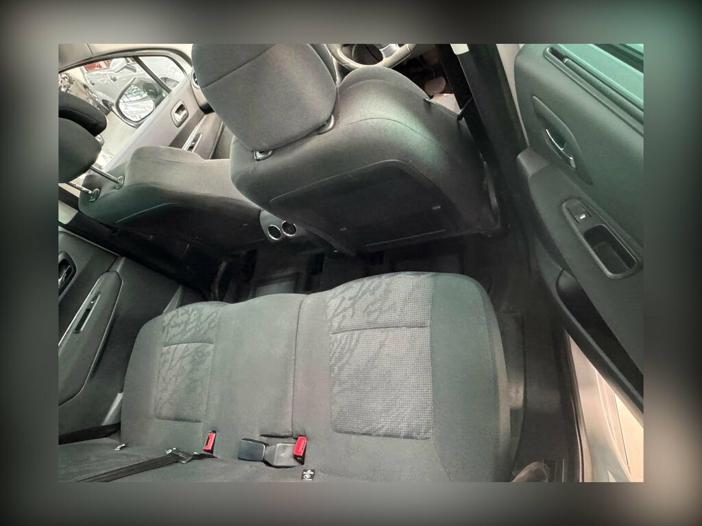 Peugeot 3008 1.6 Hdi 112 Exclusive Red #47