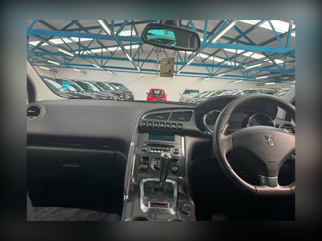 Peugeot 3008 1.6 Hdi 112 Exclusive Red #25