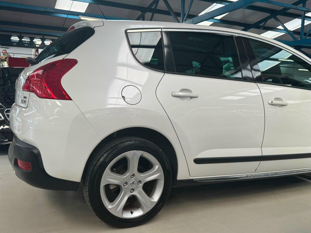 Peugeot 3008 1.6 Hdi 112 Exclusive Red #51