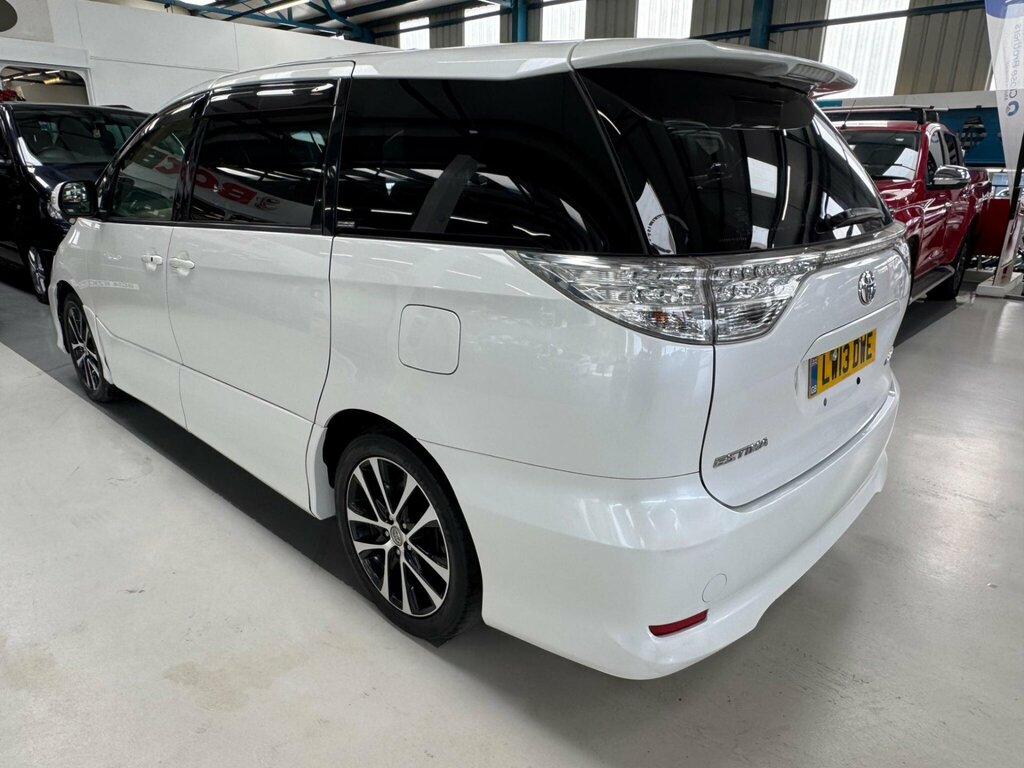Toyota Estima 2.4 7 Seat White #6