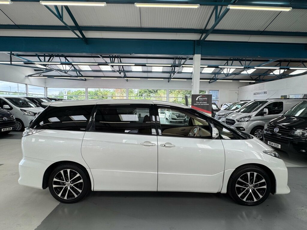 Toyota Estima 2.4 7 Seat White #5