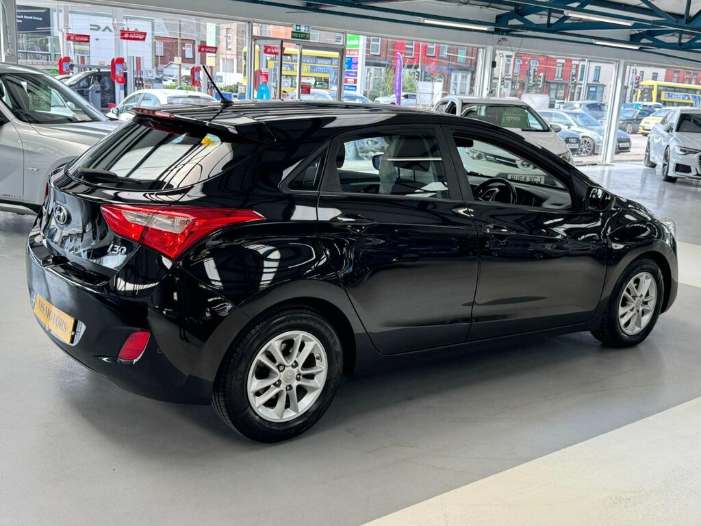 Hyundai I30 1.4 Classic Hatchback Euro 5 10 Black #19