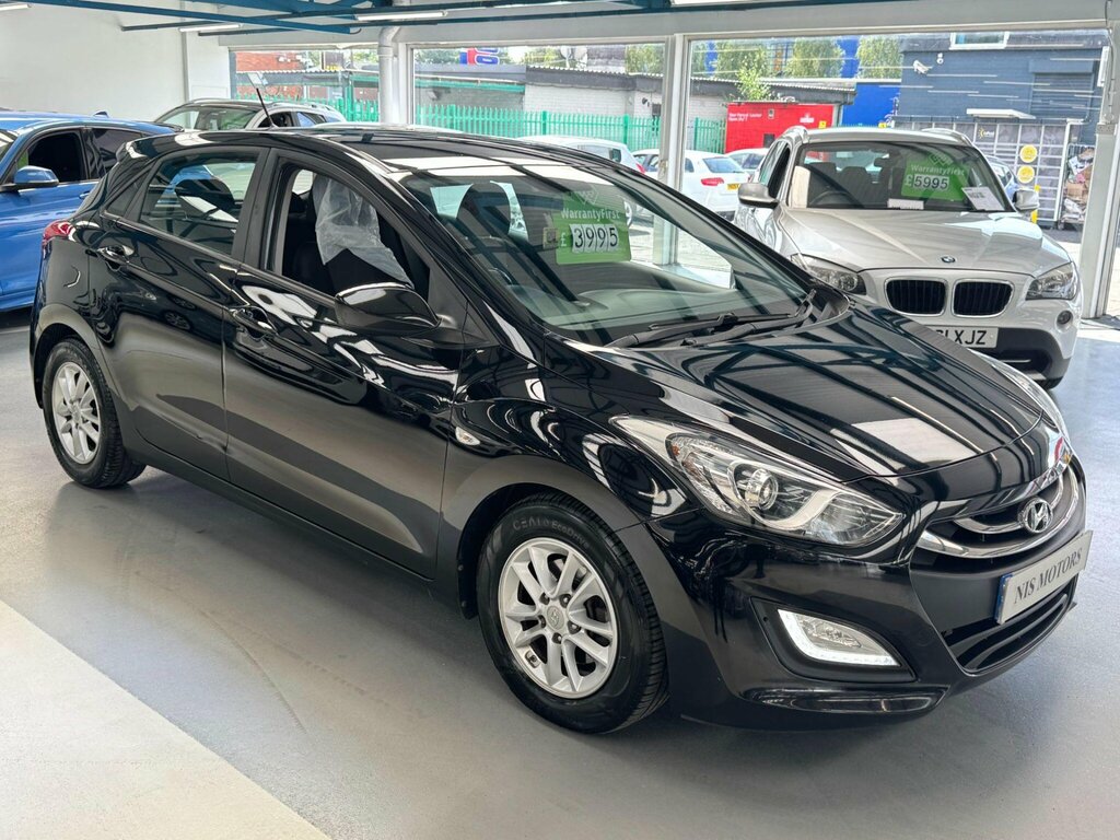 Hyundai I30 1.6 Crdi Blue Drive Active Euro 5 Ss Black #4