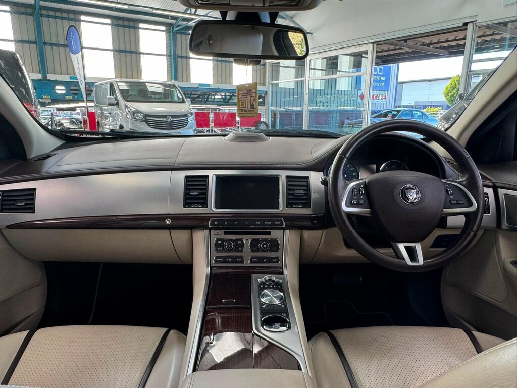 Jaguar XF 2.2D Luxury Sportbrake Euro 5 Ss Blue #21