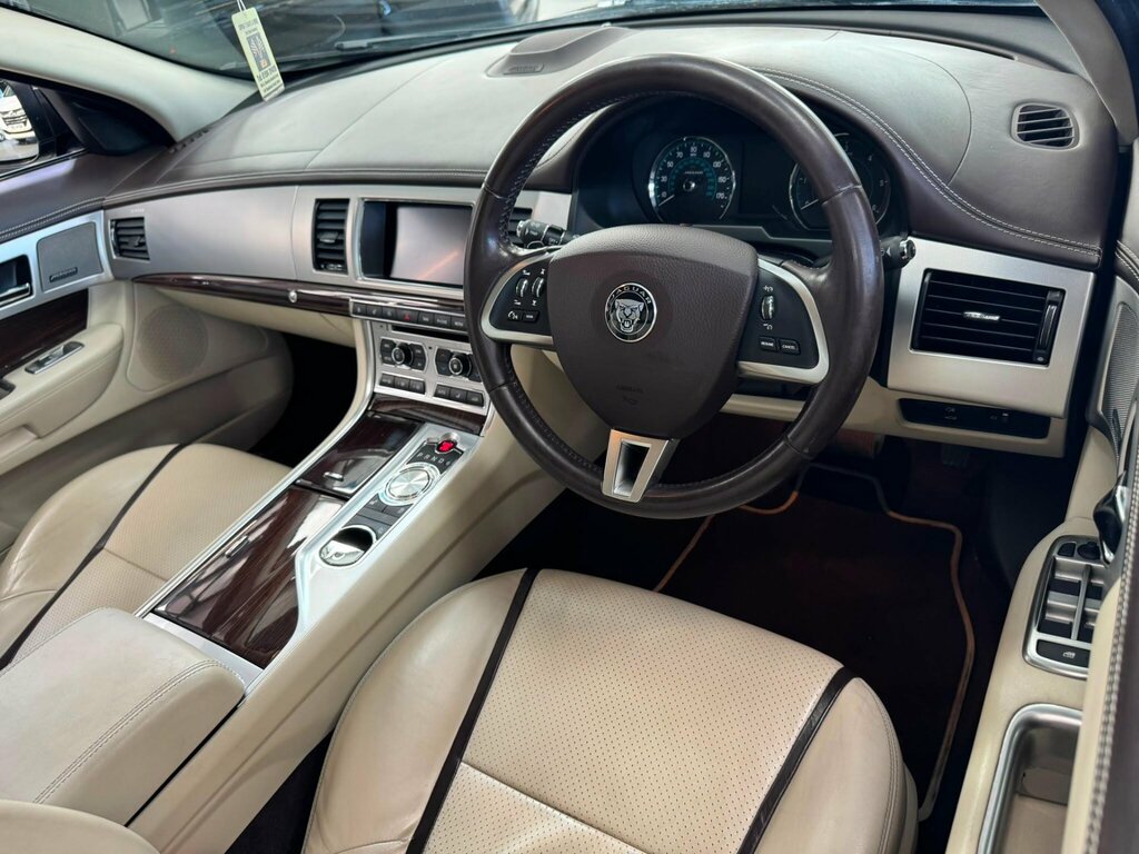 Jaguar XF 2.2D Luxury Sportbrake Euro 5 Ss Blue #36