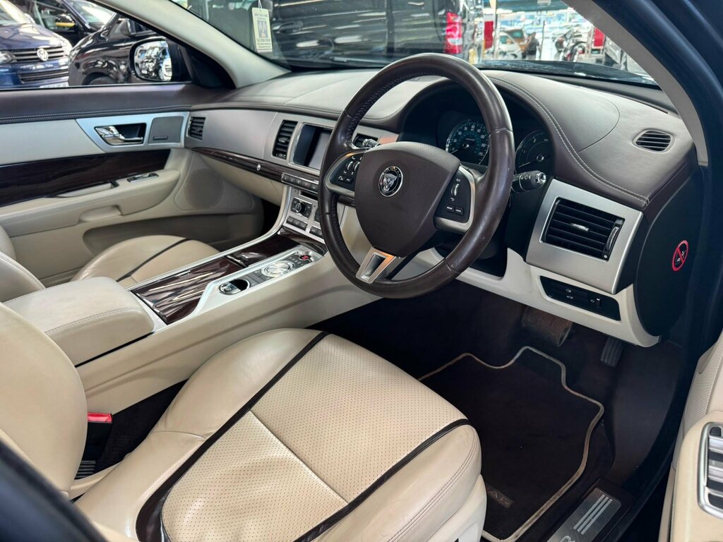 Jaguar XF 2.2D Luxury Sportbrake Euro 5 Ss Blue #37