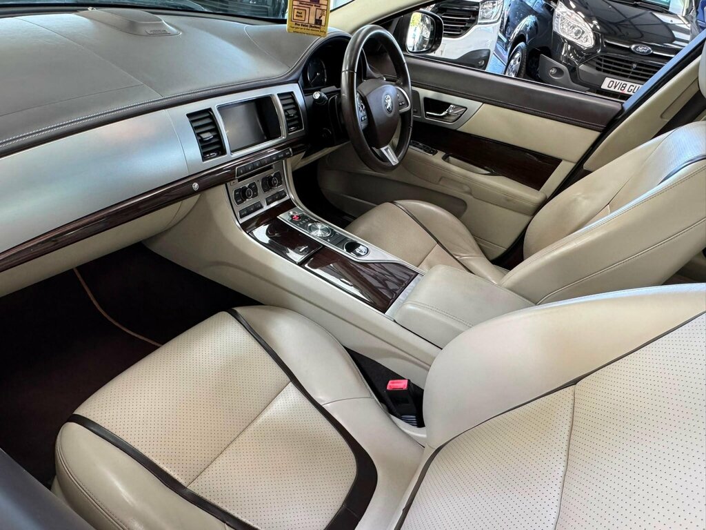 Jaguar XF 2.2D Luxury Sportbrake Euro 5 Ss Blue #33