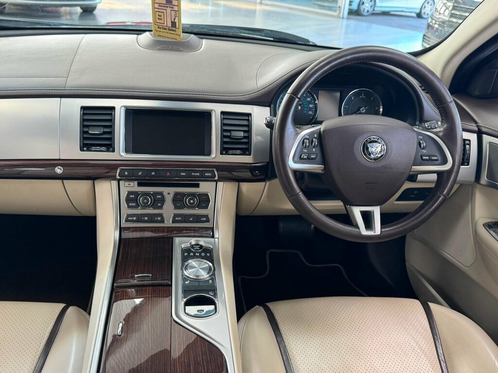 Jaguar XF 2.2D Luxury Sportbrake Euro 5 Ss Blue #20