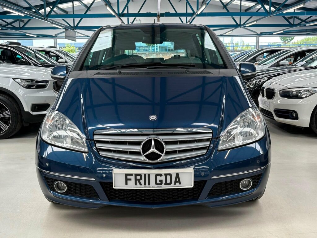 Mercedes-Benz A Class 2.0 A160 Cdi Avantgarde Se Cvt Blue #2
