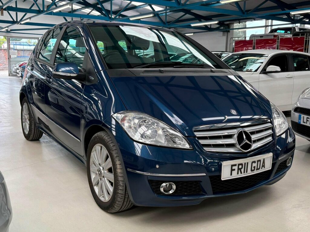 Mercedes-Benz A Class 2.0 A160 Cdi Avantgarde Se Cvt Blue #4
