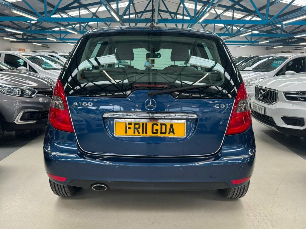 Mercedes-Benz A Class 2.0 A160 Cdi Avantgarde Se Cvt Blue #4