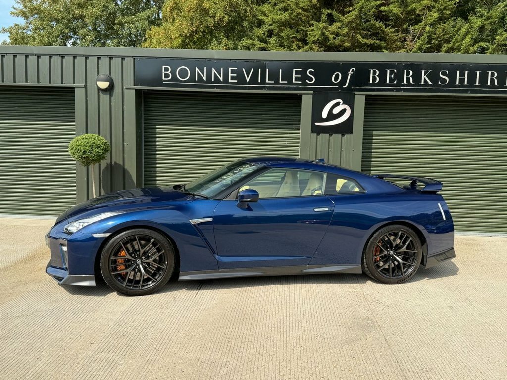 Nissan GT-R 3.8L Prestige Blue #4